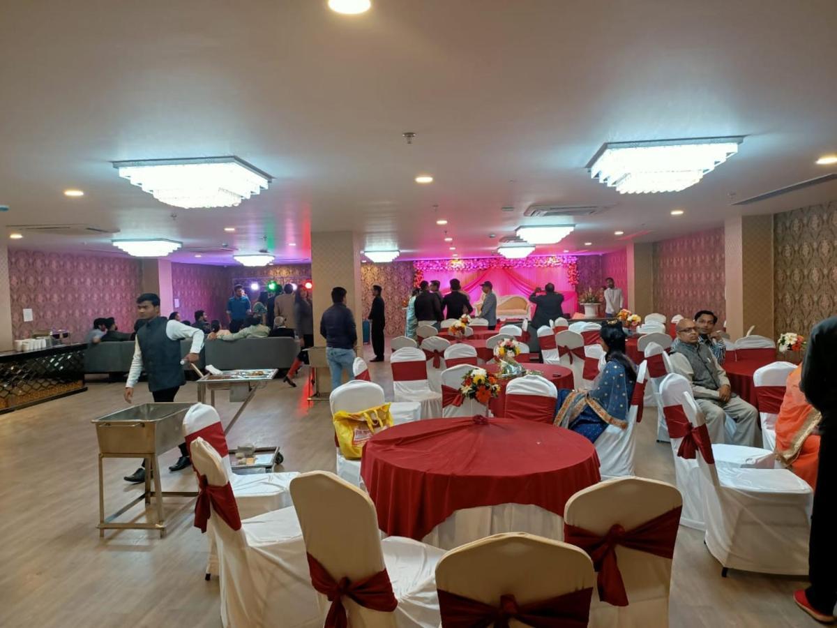 Hotel Aarkay Palace Badarpur Exterior photo